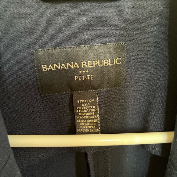 Banana Republic Navy Jacket/Blazer size Petite Medium - Picture 3 of 3